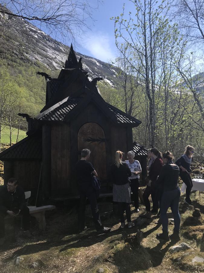 Øren Hotel Høyanger Buitenkant foto